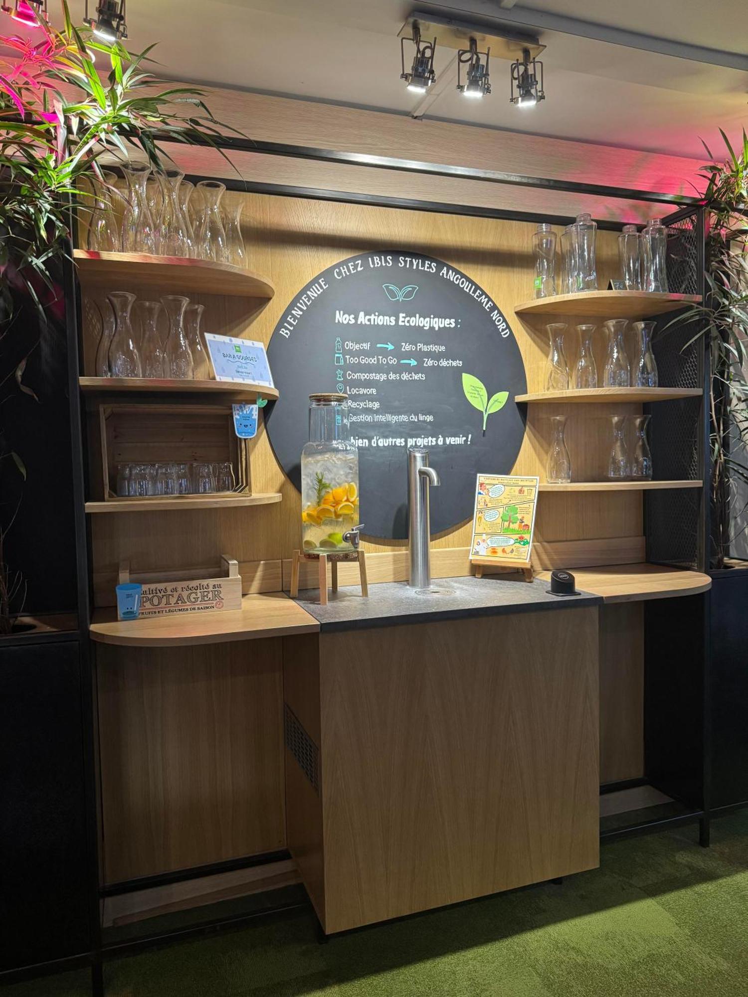 Ibis Styles Angouleme Nord - Hotel Restaurant Champniers  Eksteriør bilde